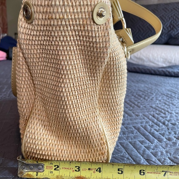 Calvin Klein summer straw bag with gold interior and chain handles - Picture 9 of 10